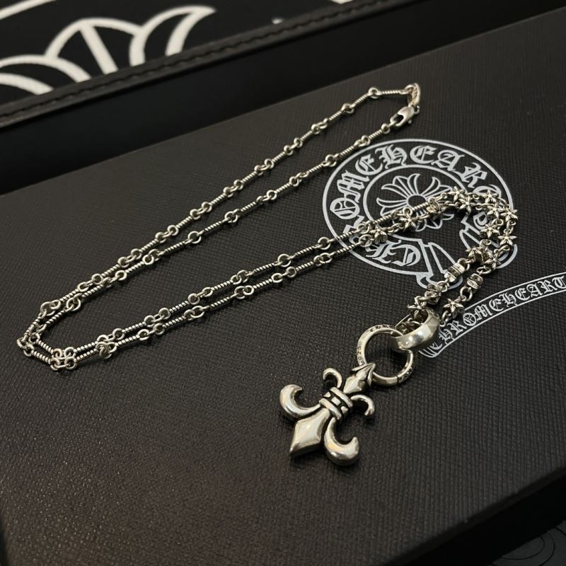 Ch*0me He**ts necklaces